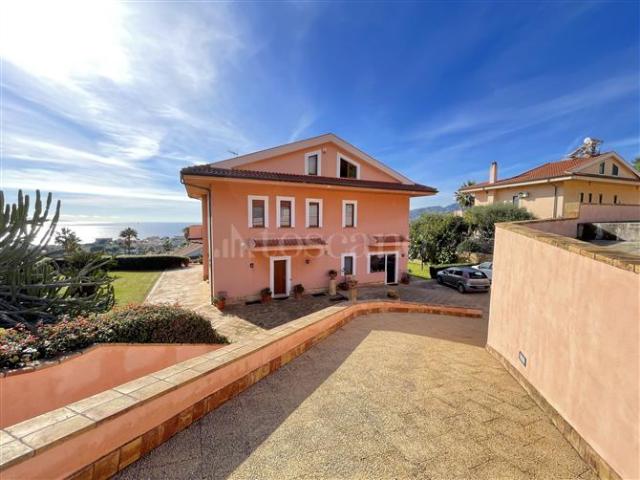 Villa Indipendente in vendita a Mortelle, Messina