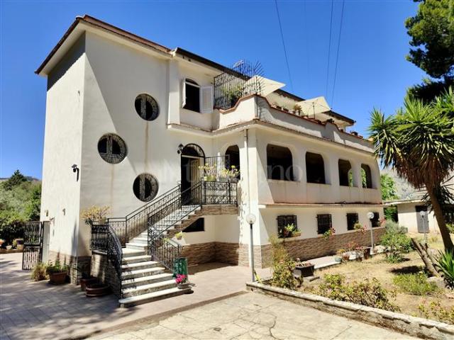 Villa Indipendente in vendita a Misilmeri, Sicilia