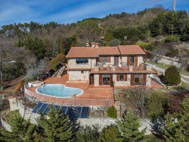 Villa Indipendente in vendita a Pian di Marte, Lisciano Niccone