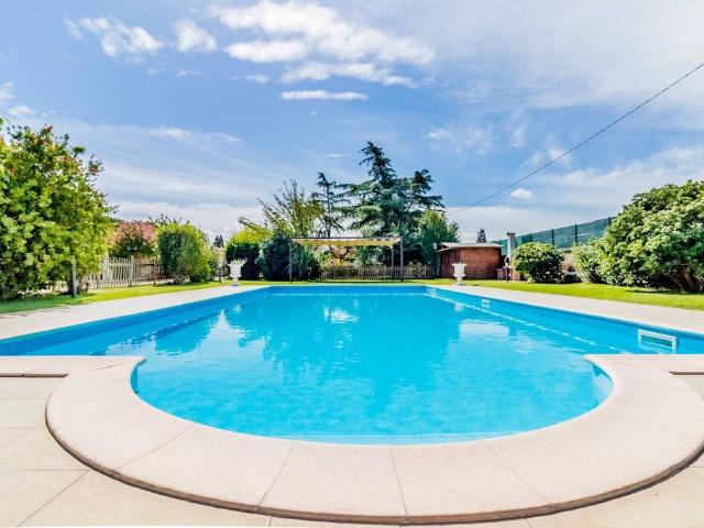 Villa Indipendente in vendita a Nepi, Lazio