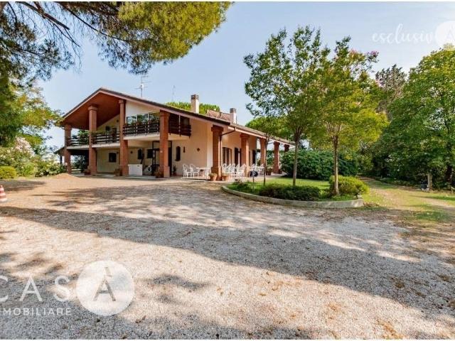 Villa Indipendente in vendita a Unione dei comuni Valle del Savio, Cesenà