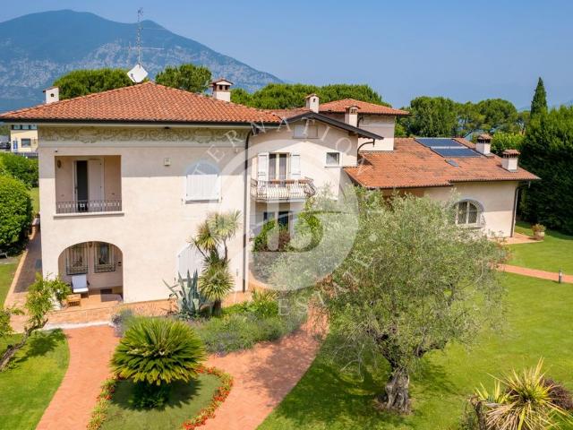 Villa Indipendente in vendita a Comunità montana del Sebino bresciano, Iseo