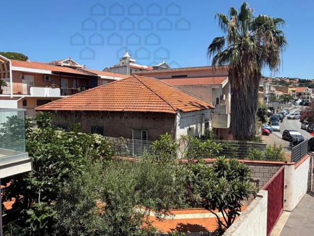 Villa Indipendente in vendita a Sperone, Messina