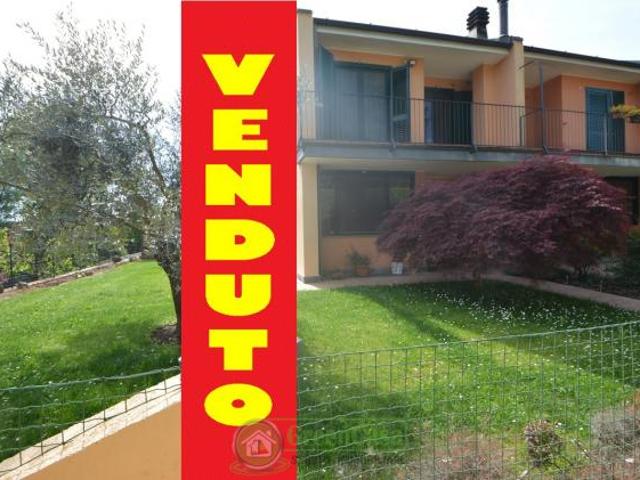 Villa Indipendente in vendita a Cavenago Brianza, Lombardia