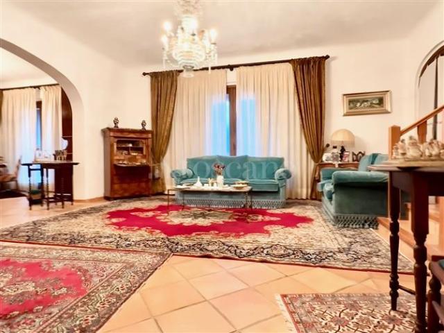 Villa Indipendente in vendita a Tempio Pausania, Sardigna/Sardegna