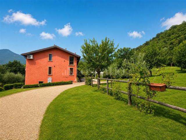 Villa Indipendente in vendita a Comunità montana della valle Trompia, Nave