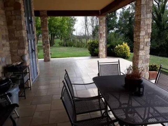 Villa Indipendente in vendita a San Leo Bastia, Umbria