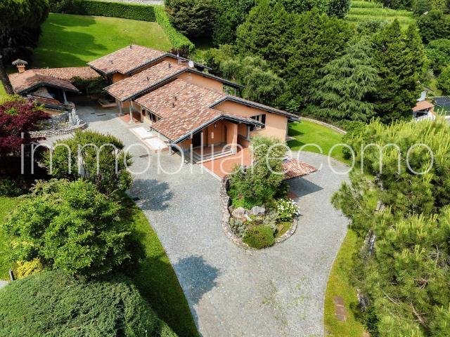 Villa Indipendente in vendita a San Fermo Della Battaglia, Lombardia