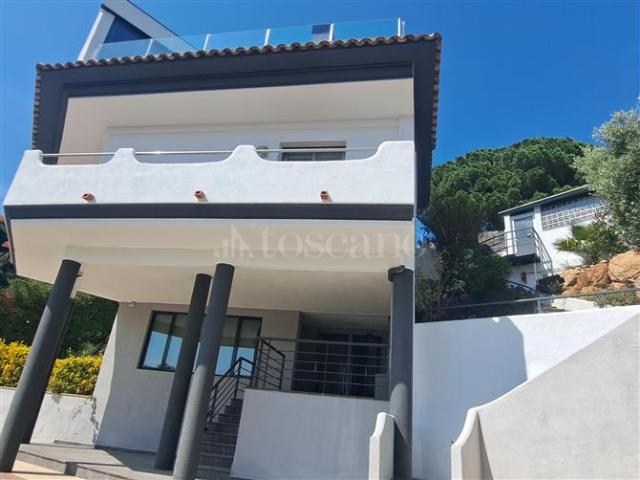 Villa Indipendente in vendita a Marche