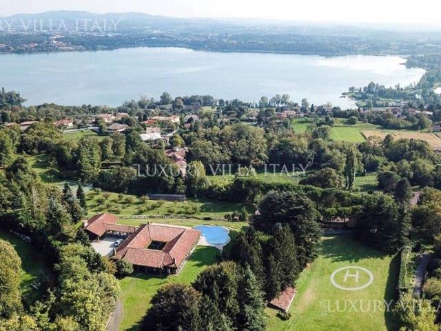 Villa Indipendente in vendita a Eupilio, Lombardia