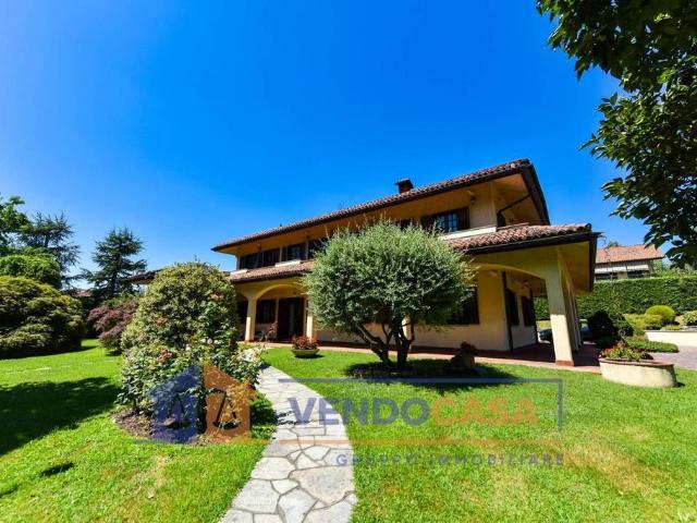 Villa Indipendente in vendita a Palera, Piemonte