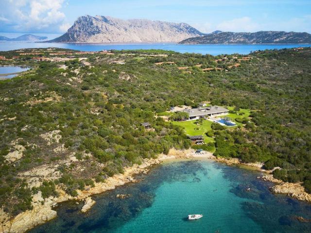Villa Indipendente in affitto a Porto San Paolo, Sardigna/Sardegna