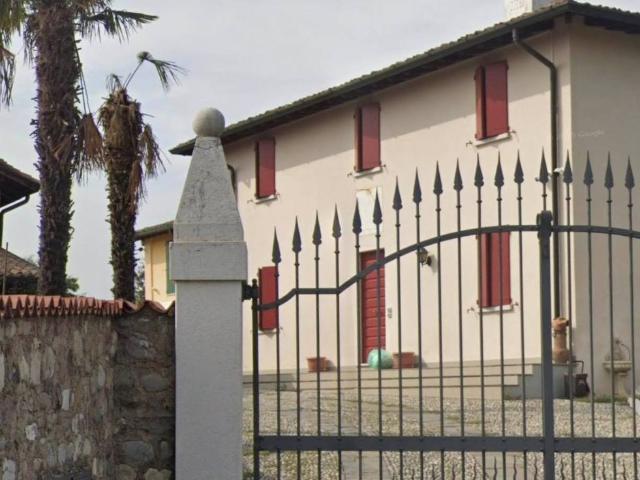 Villa Indipendente in vendita a Passirano, Lombardia