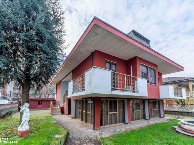 Villa Indipendente in vendita a Pantigliate, Lombardia