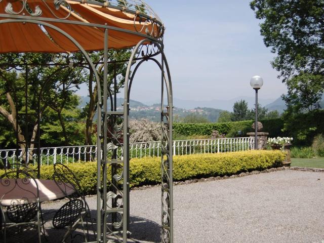 Villa Indipendente in vendita a Pagnano, Merate