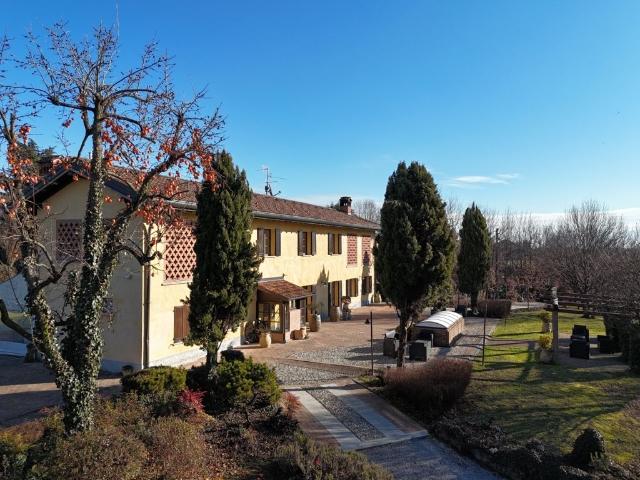 Villa Indipendente in vendita a Osnago, Lombardia