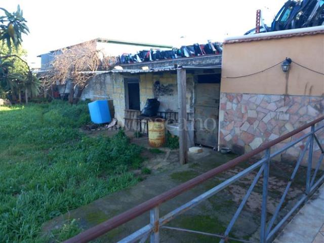 Villa Indipendente in vendita a VI Circoscrizione, Palermo