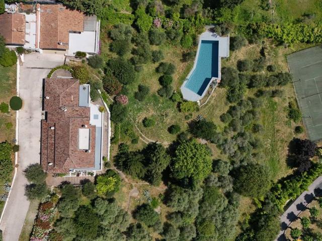 Villa Indipendente in vendita a Pieve Vecchia, Manerba Del Garda