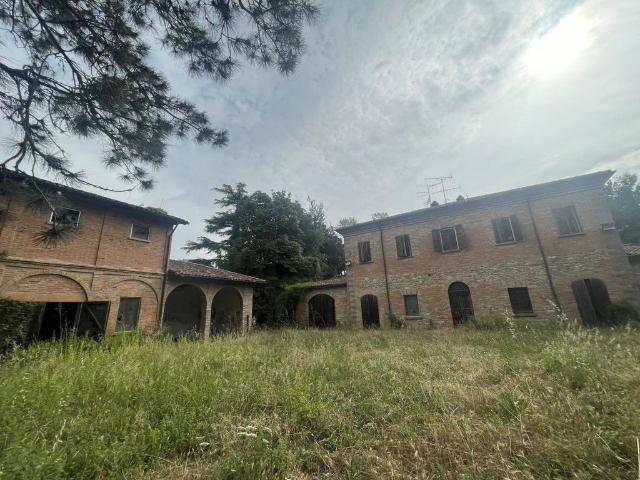 Villa Indipendente in vendita a Unione dei comuni Valle del Savio, Cesenà