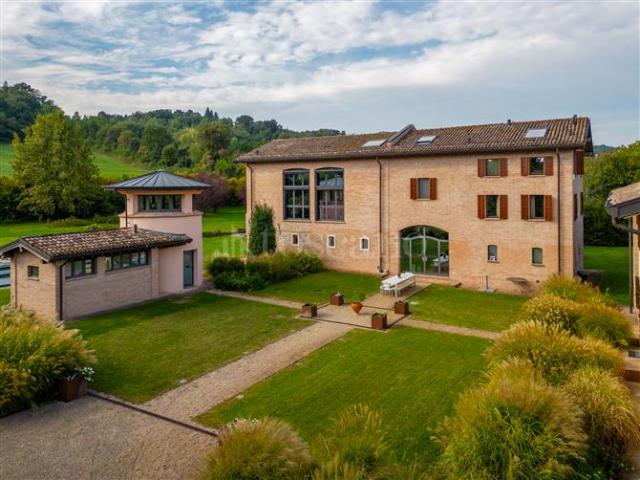 Villa Indipendente in vendita a Colline Matildiche, Re