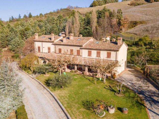 Villa Indipendente in vendita a Marche, Pesaro E Urbino