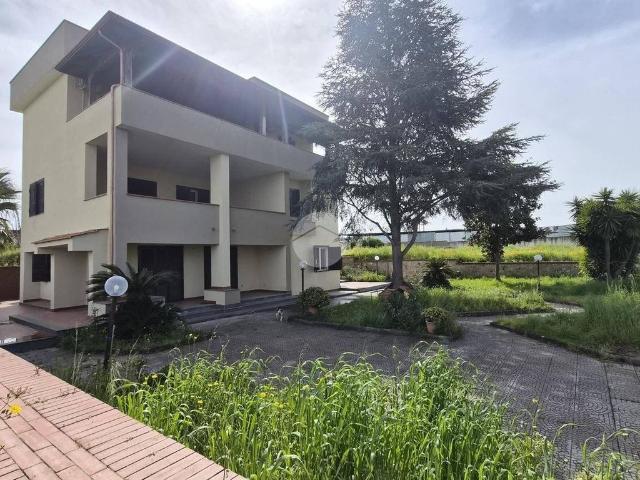 Villa Indipendente in vendita a Grotta dell'Olmo, Giugliano In Campania