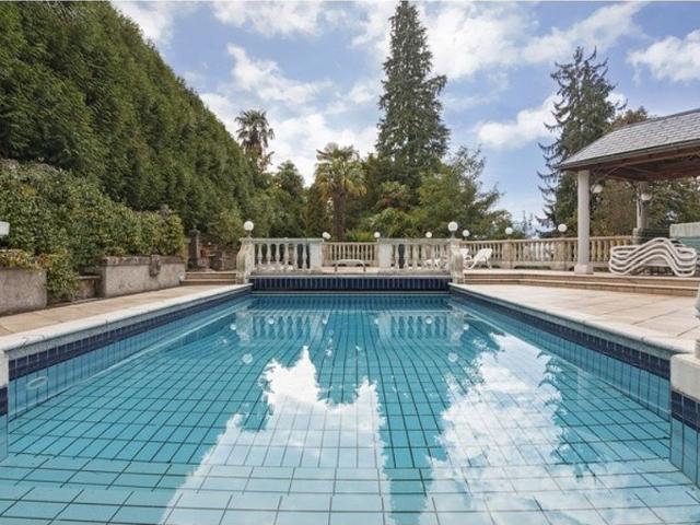Villa Indipendente in vendita a Comunità Montana Valli del Verbano, Luino