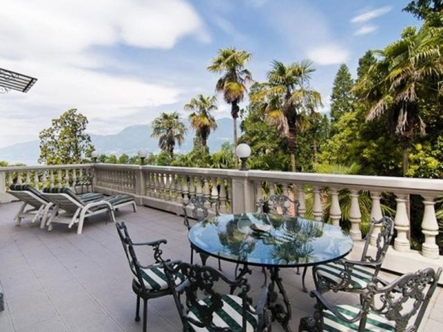 Villa Indipendente in vendita a Comunità Montana Valli del Verbano, Luino