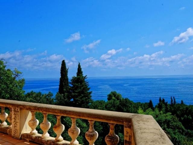 Villa Indipendente in vendita a Mortola Inferiore, Ventimiglia