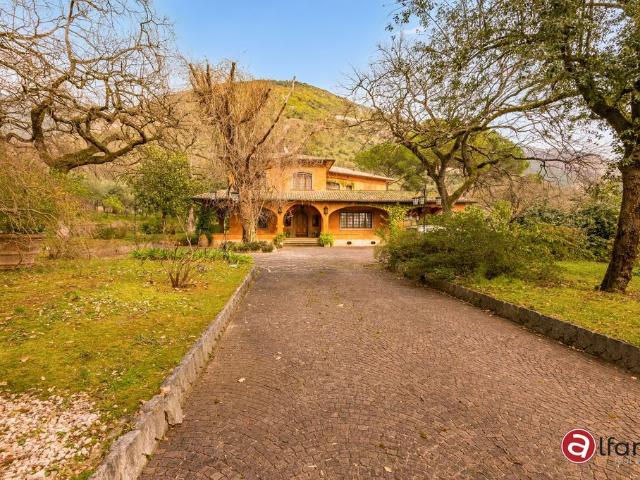 Villa Indipendente in vendita a Castrocielo, Lazio