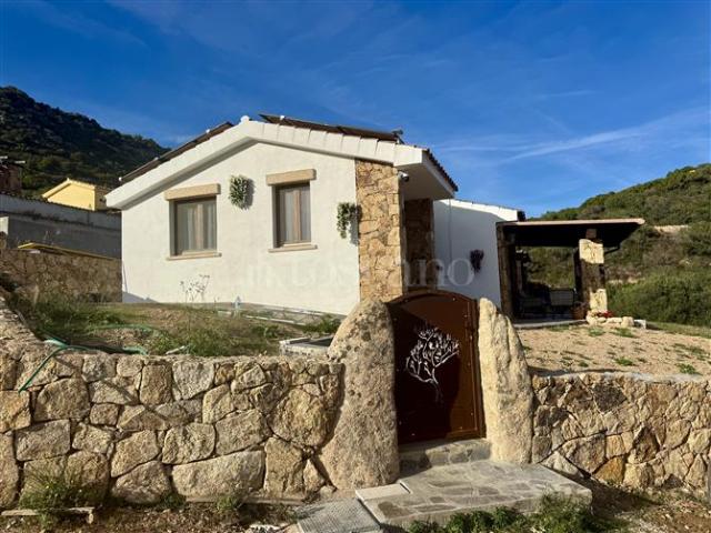 Villa Indipendente in vendita a Porto San Paolo, Sardigna/Sardegna