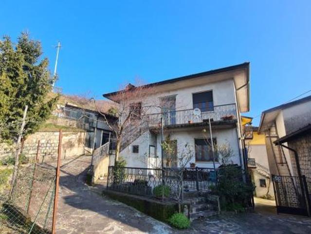 Villa Indipendente in vendita a Comunità montana del Sebino bresciano, Monte Isola