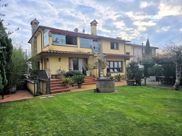 Casa in vendita a Le Fornaci, Pistoia