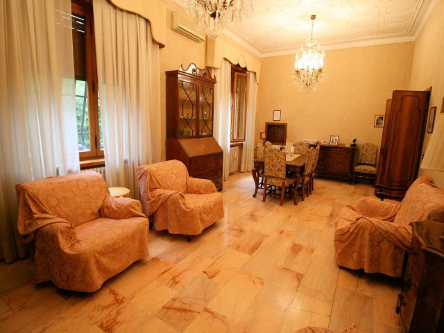 Villa Indipendente in vendita a Montecatini Alto, Montecatini Terme