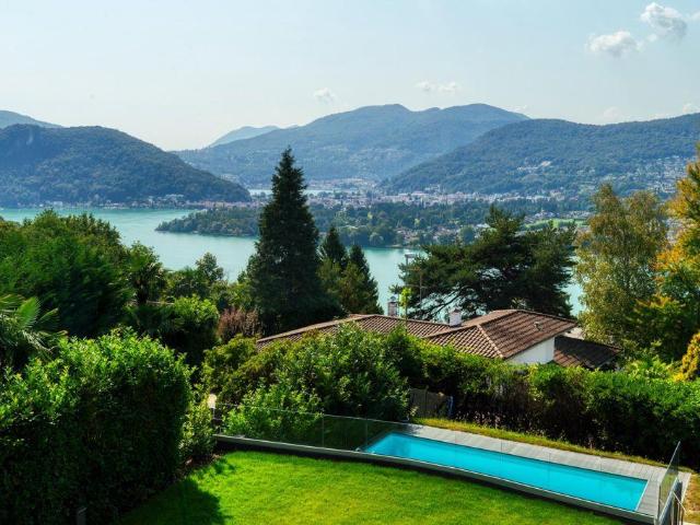 Einfamilienhaus kaufen in Collina d'Oro, Tessin