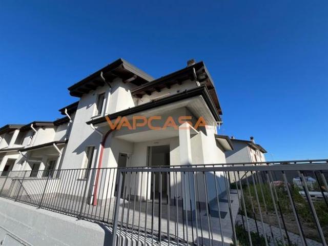 Villa Indipendente in vendita a Castel Rozzone, Lombardia