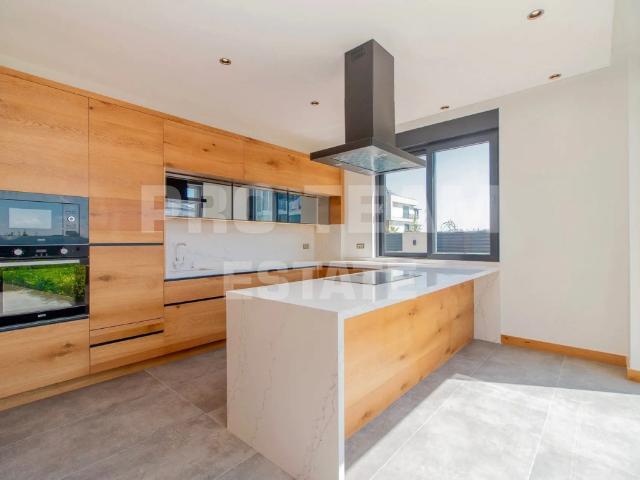 Döşemealtı, Döşemealti içerisinde satılık Villa