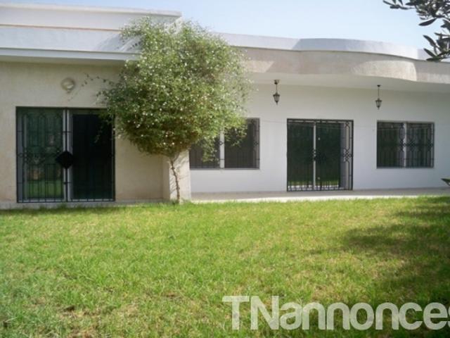 Maison vente à معتمدية أريانة المدينة, ولاية أريانة