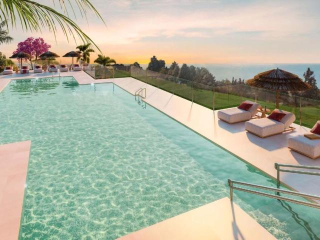 Casa en venta en Puerto de la Torre, Málaga-Costa del Sol