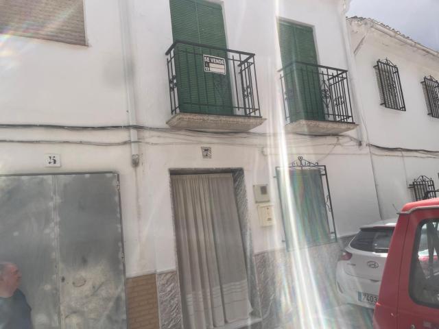 Casa en venta en Algarinejo