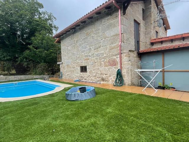 Casa en venta en Allariz, A Pousa
