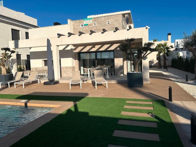 Casa en venta en Formentera Del Segura, Los Palacios