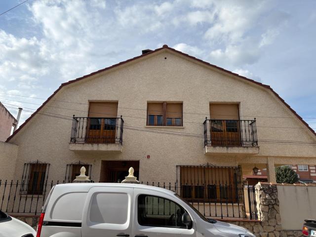 Casa en venta en Alovera