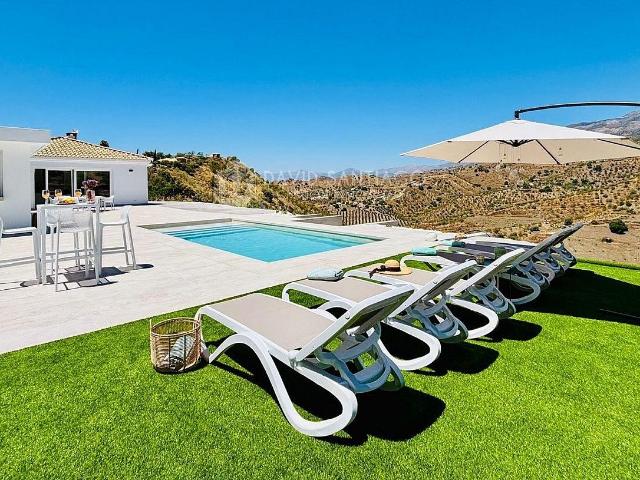 Villa en alquiler en Arenas
