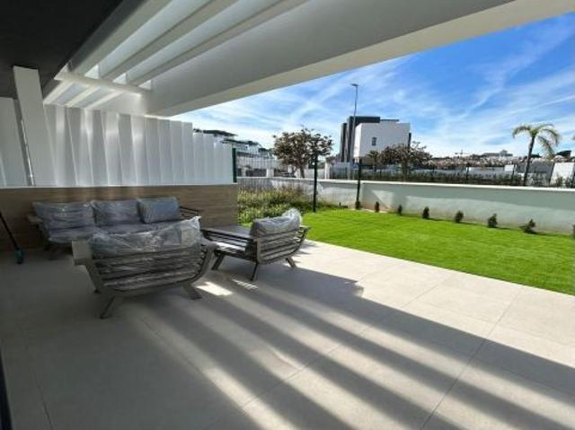 Casa en alquiler en Barriada Islas Canarias, Costa del Sol Occidental