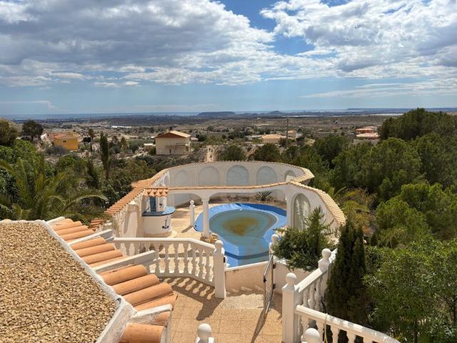 Villa en alquiler en Mutxamel