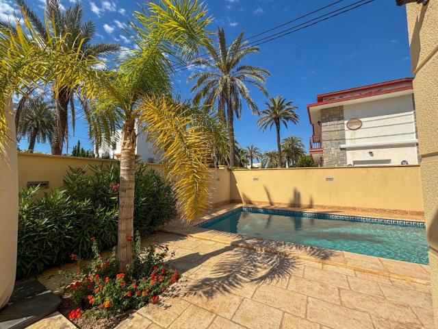 Villa en alquiler en Orihuela