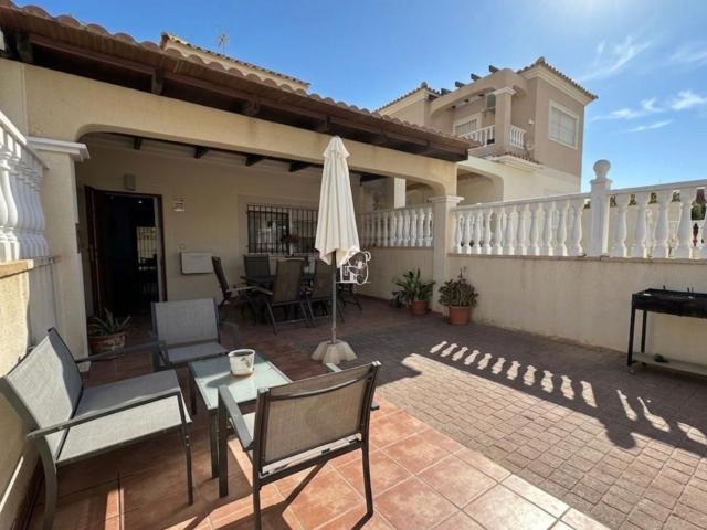 Chalet en alquiler en Sectores La Cuerda y Lomas de Cabo Roig, el Baix Segura / La Vega Baja