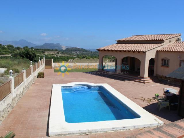 Villa en alquiler en Villalonga