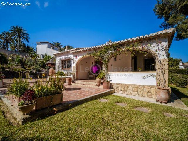 Casa en alquiler en Jávea, el Tossalet